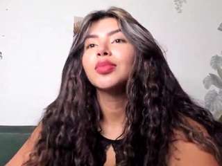 Cattleya nude in Live Sex Cam Girls Room
