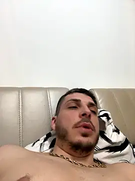 ewvy09 nude strip on cam for live sex video chat