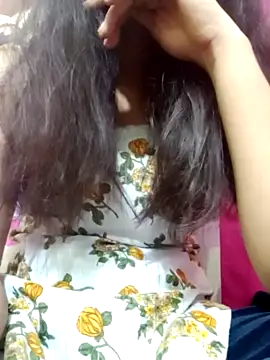 Indian-Simran nude strip on cam for live sex video chat