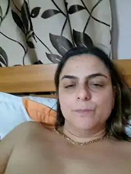 IsabelleCraft nude strip on cam for live sex video chat