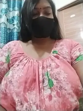 Jahan-Nigar nude strip on cam for live sex video chat