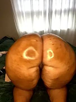 KINKYpussyCAT nude strip on cam for live sex video chat