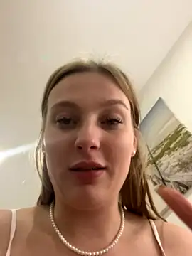 Maja_Sofie nude strip on cam for live sex video chat