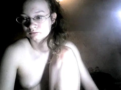 Nicki_Ann nude strip on cam for live sex video chat