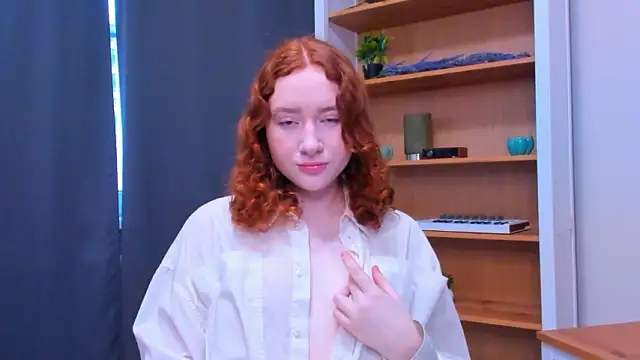 SarahAllen nude strip on cam for live sex video chat