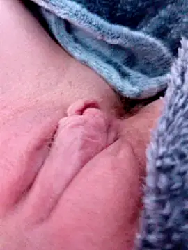 Sophia429 nude strip on cam for live sex video chat