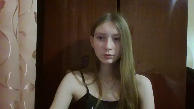 valiiiza nude strip on cam for live sex video chat