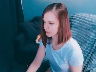 VictoriaElice nude in Live Sex Cam Girls Room