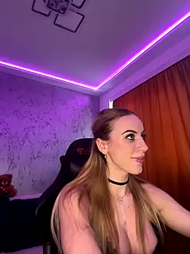 AlyaQueen nude strip on cam for live sex video chat