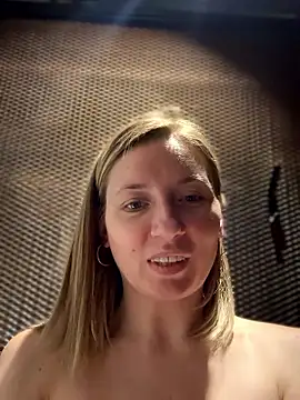 Crazy-Rosa nude strip on cam for live sex video chat