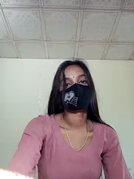 Cute-Pria nude strip on cam for live sex video chat