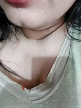 CuteSarikaLIVE nude strip on cam for live sex video chat