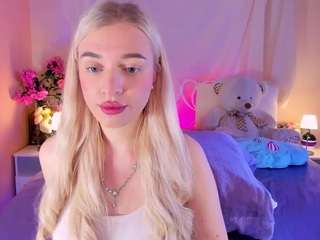 Elsa nude in Live Sex Cam Girls Room