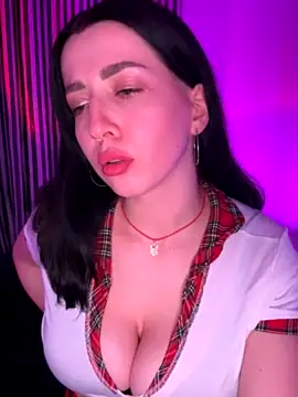 Emylia nude strip on cam for live sex video chat