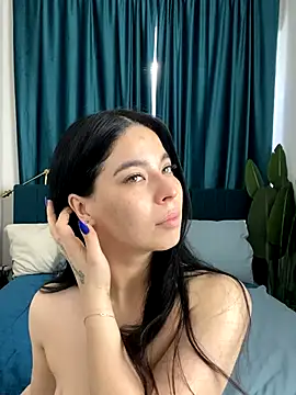 ErikaMoanXXX nude strip on cam for live sex video chat