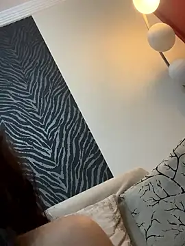 FrenchBeauy nude strip on cam for live sex video chat