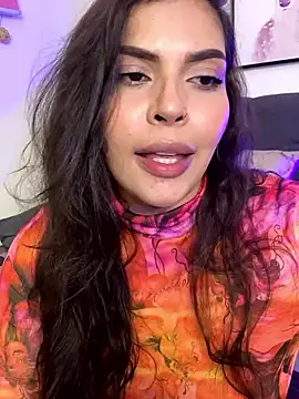 GigiiStone nude strip on cam for live sex video chat