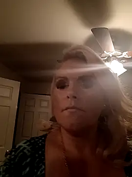 kindswiftspirit nude strip on cam for live sex video chat