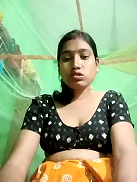 Koyel-Rani nude strip on cam for live sex video chat