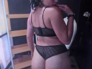 Madeline nude in Live Sex Cam Girls Room