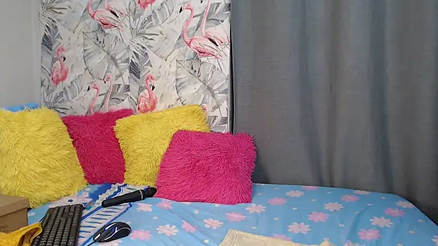 Miss_Moriah nude strip on cam for live sex video chat