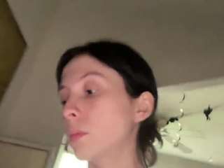 misskittyscratchesback nude in Live Sex Cam Girls Room