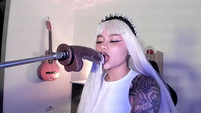 scarlet_gold nude strip on cam for live sex video chat