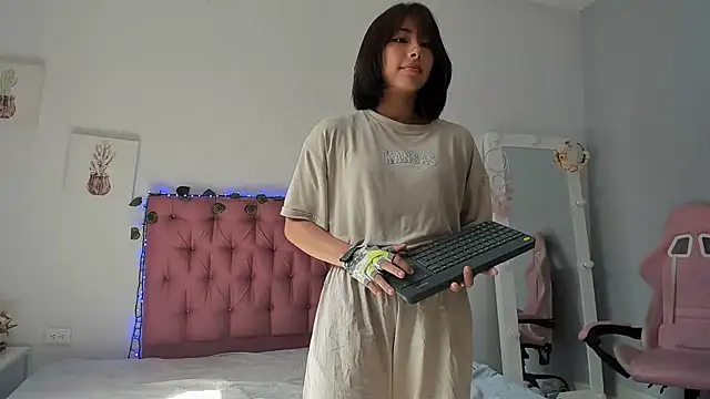 Shopia_Wang nude strip on cam for live sex video chat