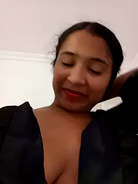 Sophia_Walker_ nude strip on cam for live sex video chat