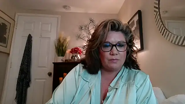 suckmybig_titties nude strip on cam for live sex video chat