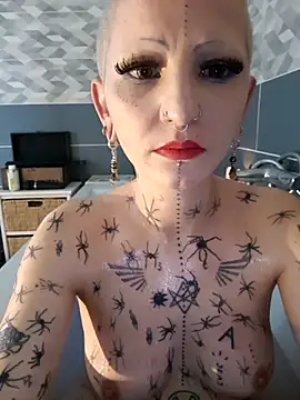 Valery-Crowley nude strip on cam for live sex video chat