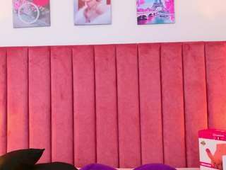 ZoeAndrade nude in Live Sex Cam Girls Room