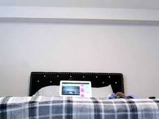Baddie_kiki nude in Live Sex Cam Girls Room