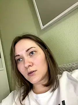 BestieBunny nude strip on cam for live sex video chat