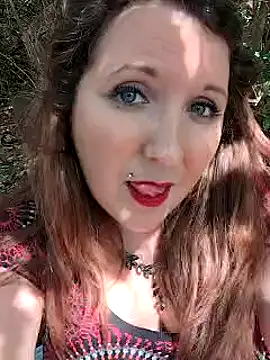 Candy-Desire nude strip on cam for live sex video chat