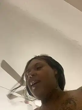 Cinderwetta nude strip on cam for live sex video chat