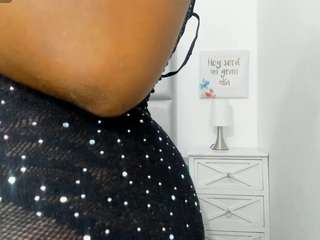 ebony-biicht nude in Live Sex Cam Girls Room