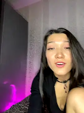 Emily_Shark nude strip on cam for live sex video chat
