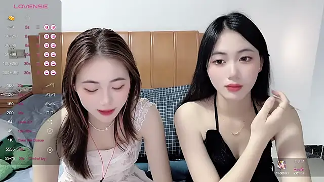 Emma_baobei nude strip on cam for live sex video chat