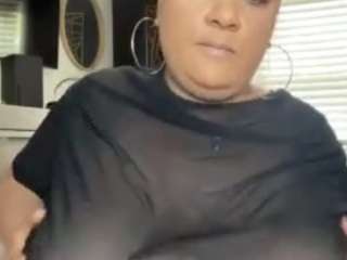 ErickaEricks nude in Live Sex Cam Girls Room