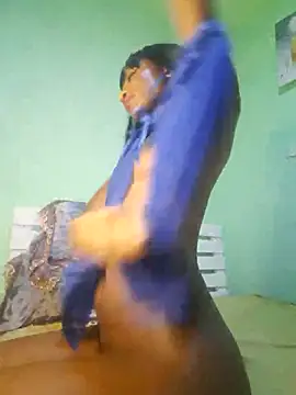 GoddessVee nude strip on cam for live sex video chat