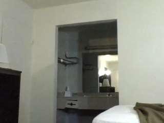Hell-Katt nude in Live Sex Cam Girls Room