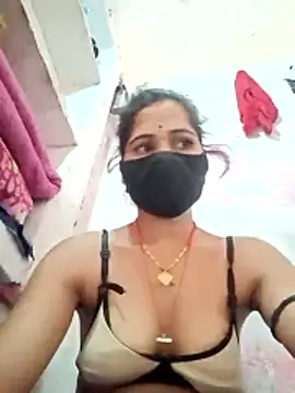 JOOLISHOT nude strip on cam for live sex video chat