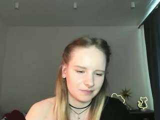 KimmKisss nude in Live Sex Cam Girls Room
