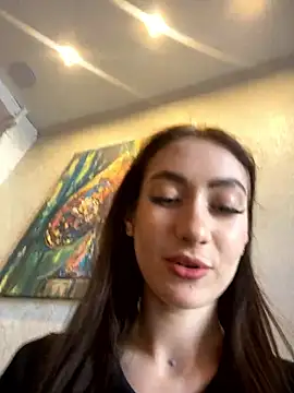 KittyOutdoor nude strip on cam for live sex video chat