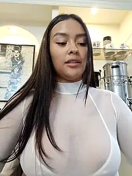 _LINNCY nude strip on cam for live sex video chat