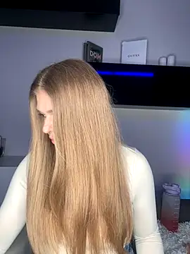 maybeBella nude strip on cam for live sex video chat