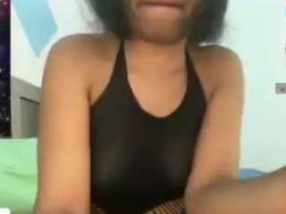 PRETTYPU33Y29 nude in Live Sex Cam Girls Room