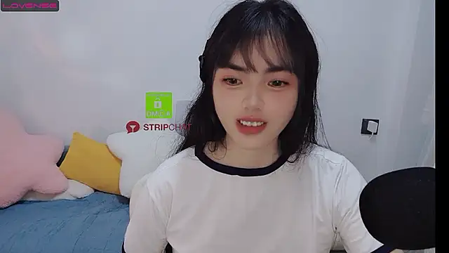 Roshui_521 nude strip on cam for live sex video chat