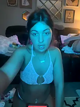Serenity_Marie nude strip on cam for live sex video chat